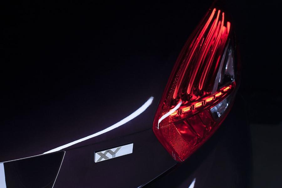  Peugeot 208 XY 2013 года  (фото 4 из 8)